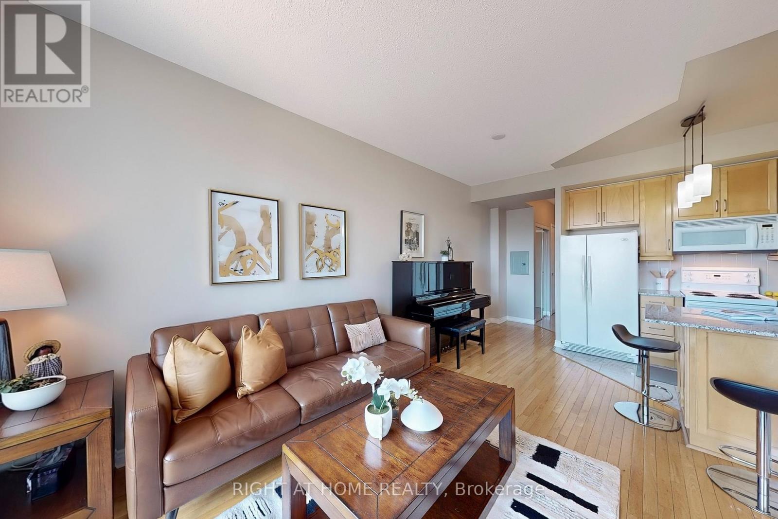 1612 - 60 Byng Avenue, Toronto, Ontario M2N 4K3 - Photo 9 - C13441928