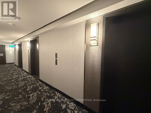 1702 - 10 Capreol Court, Toronto, Ontario  M5V 4B3 - Photo 7 - C13441464
