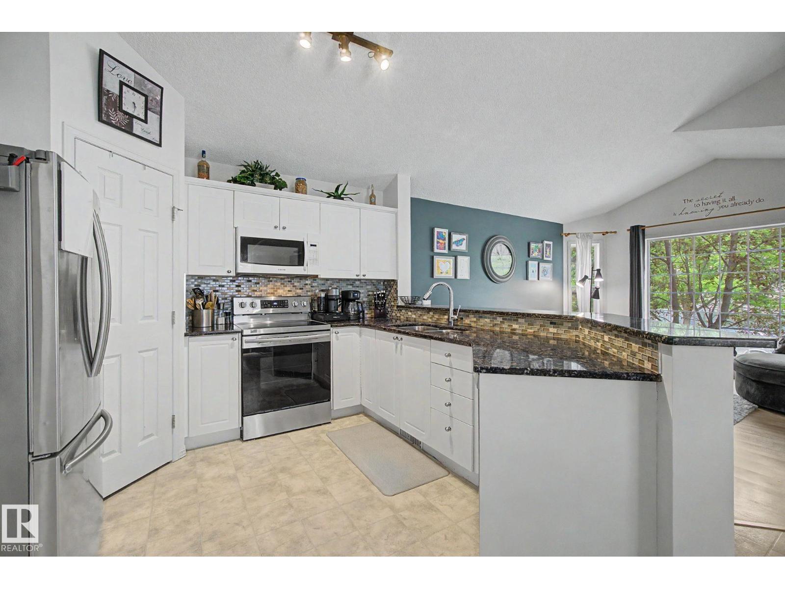 1622 Tompkins Wd NW, Edmonton, Alberta  T6R 2Y5 - Photo 7 - E4493651