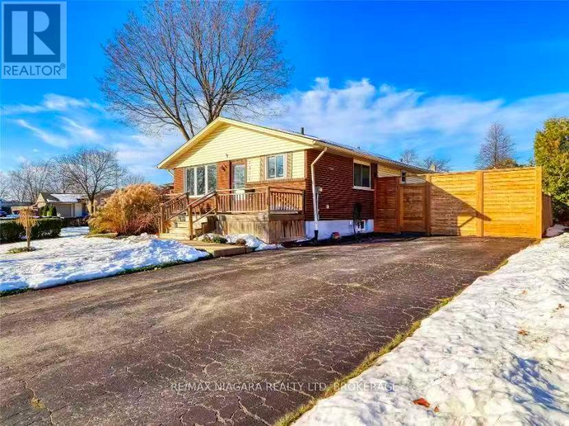 7371 NORTH DORSET PLACE, Niagara Falls, Ontario