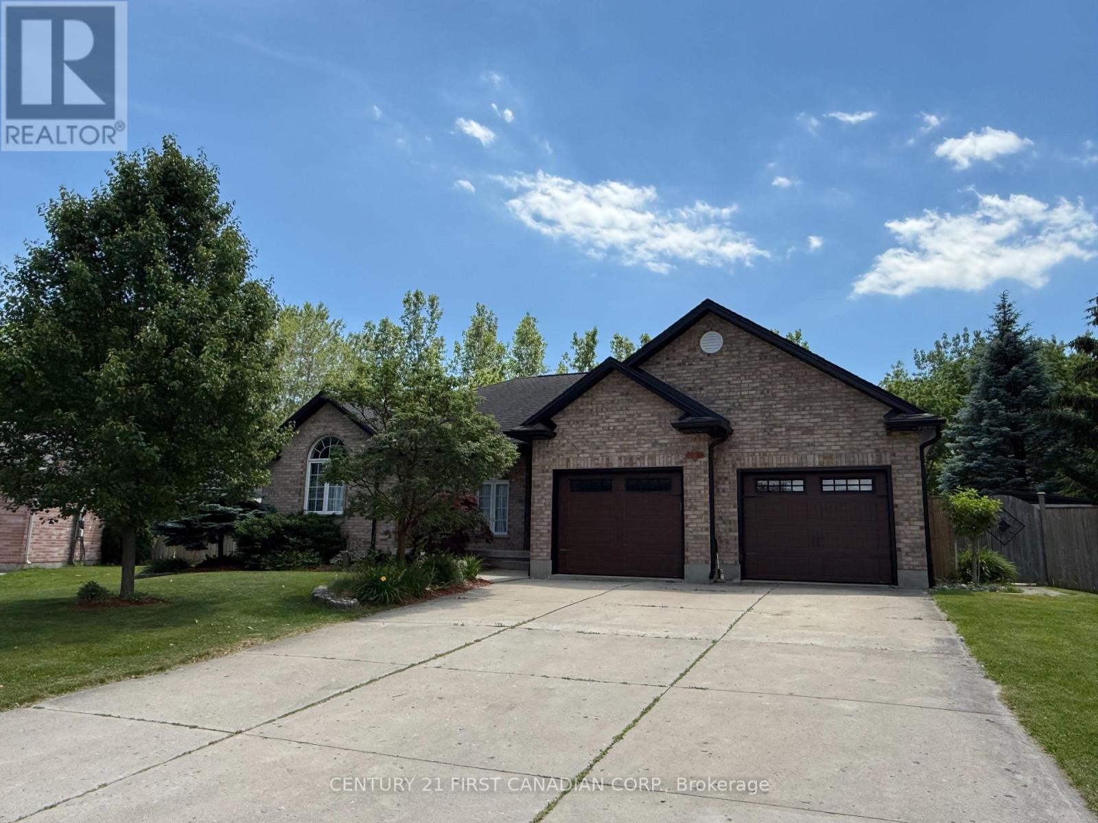 24 LINWOOD DRIVE, Thames Centre, Ontario
