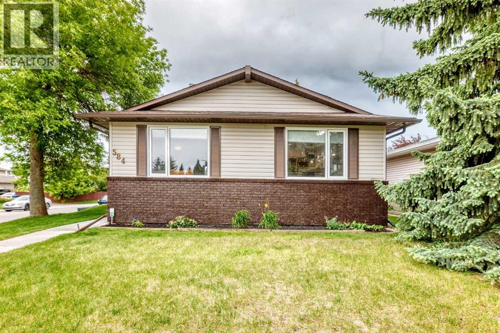 584 Woodhill Place SW, Calgary, Alberta
