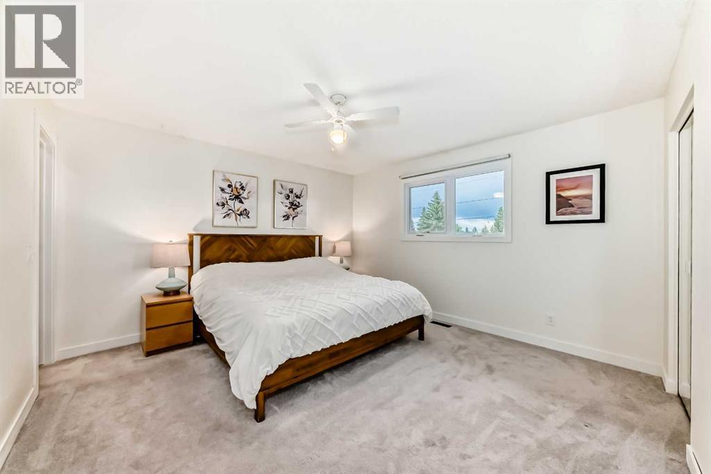 584 Woodhill Place Sw, Calgary, Alberta  T2W 3L5 - Photo 16 - A2320553