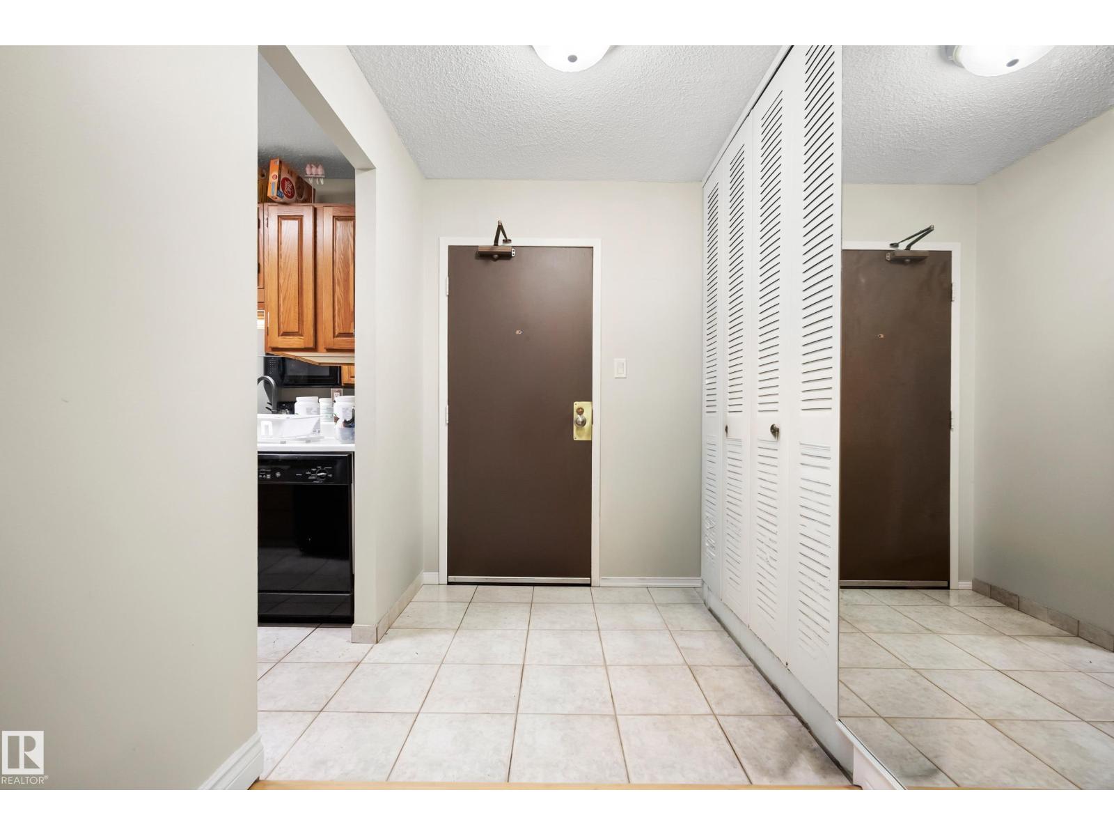#906 12141 Jasper Av NW, Edmonton, Alberta  T5N 3X8 - Photo 4 - E4493652