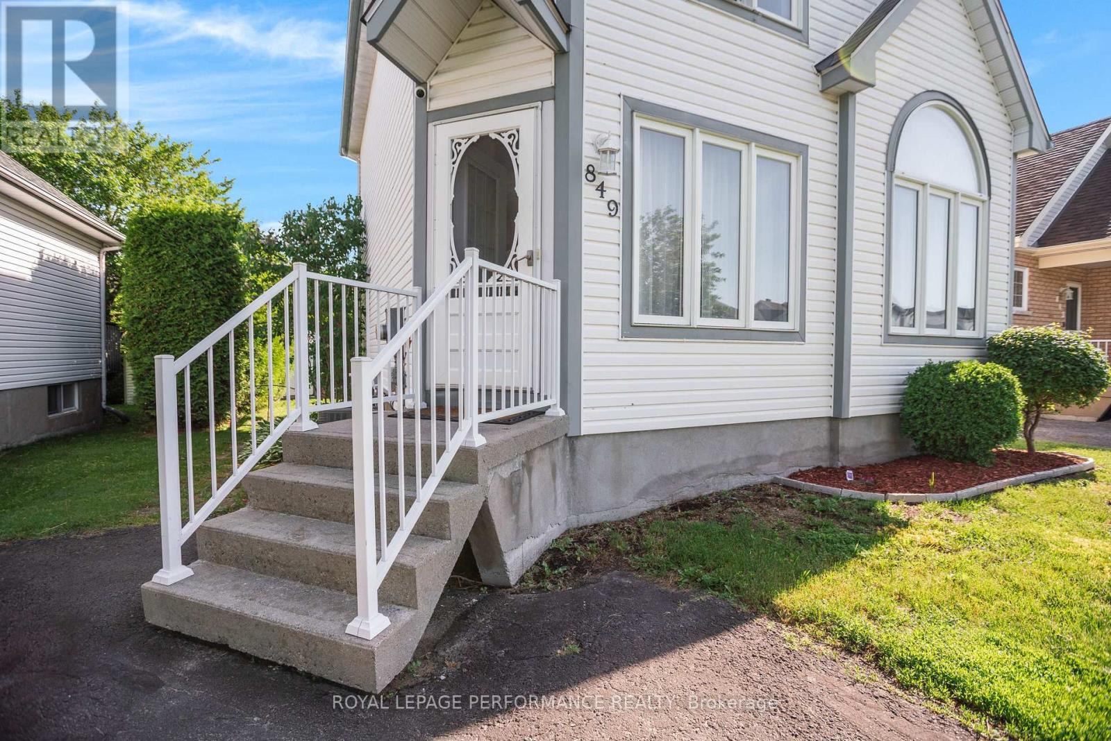 849 Pilon Street, Hawkesbury, Ontario  K6A 3P8 - Photo 3 - X13441940