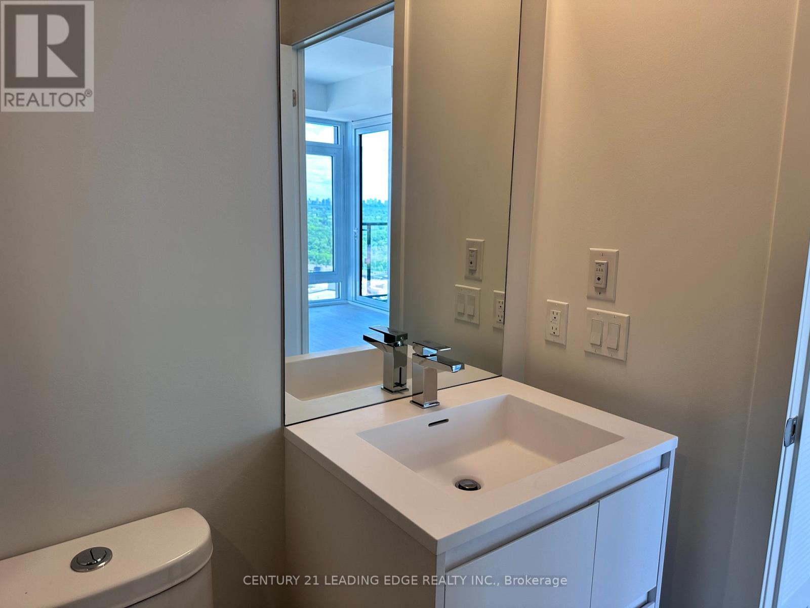 2204 - 5 Quarrington Lane, Toronto, Ontario  M3C 0S5 - Photo 7 - C13441950