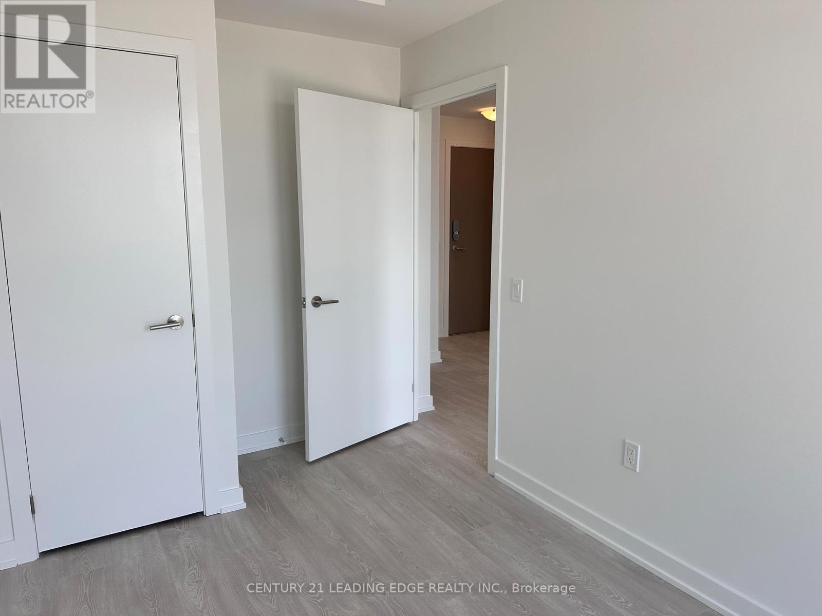 2204 - 5 Quarrington Lane, Toronto, Ontario  M3C 0S5 - Photo 9 - C13441950