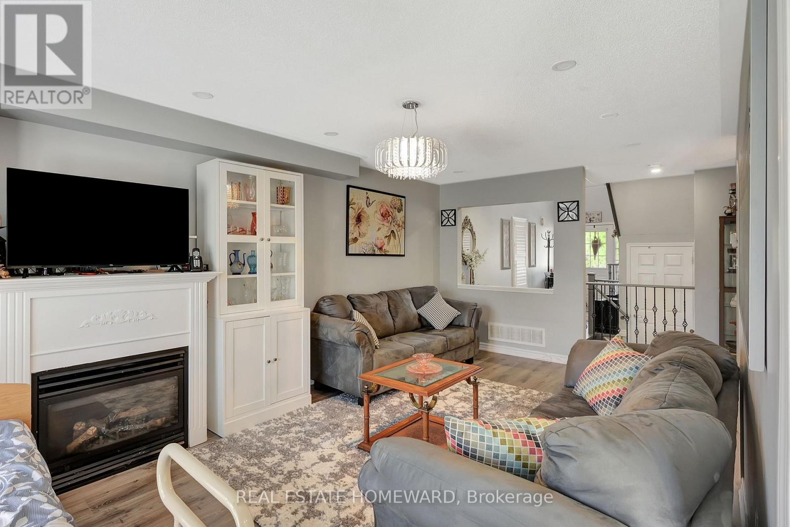 166 Hutton Place, Clarington, Ontario  L1C 5K2 - Photo 5 - E13441956