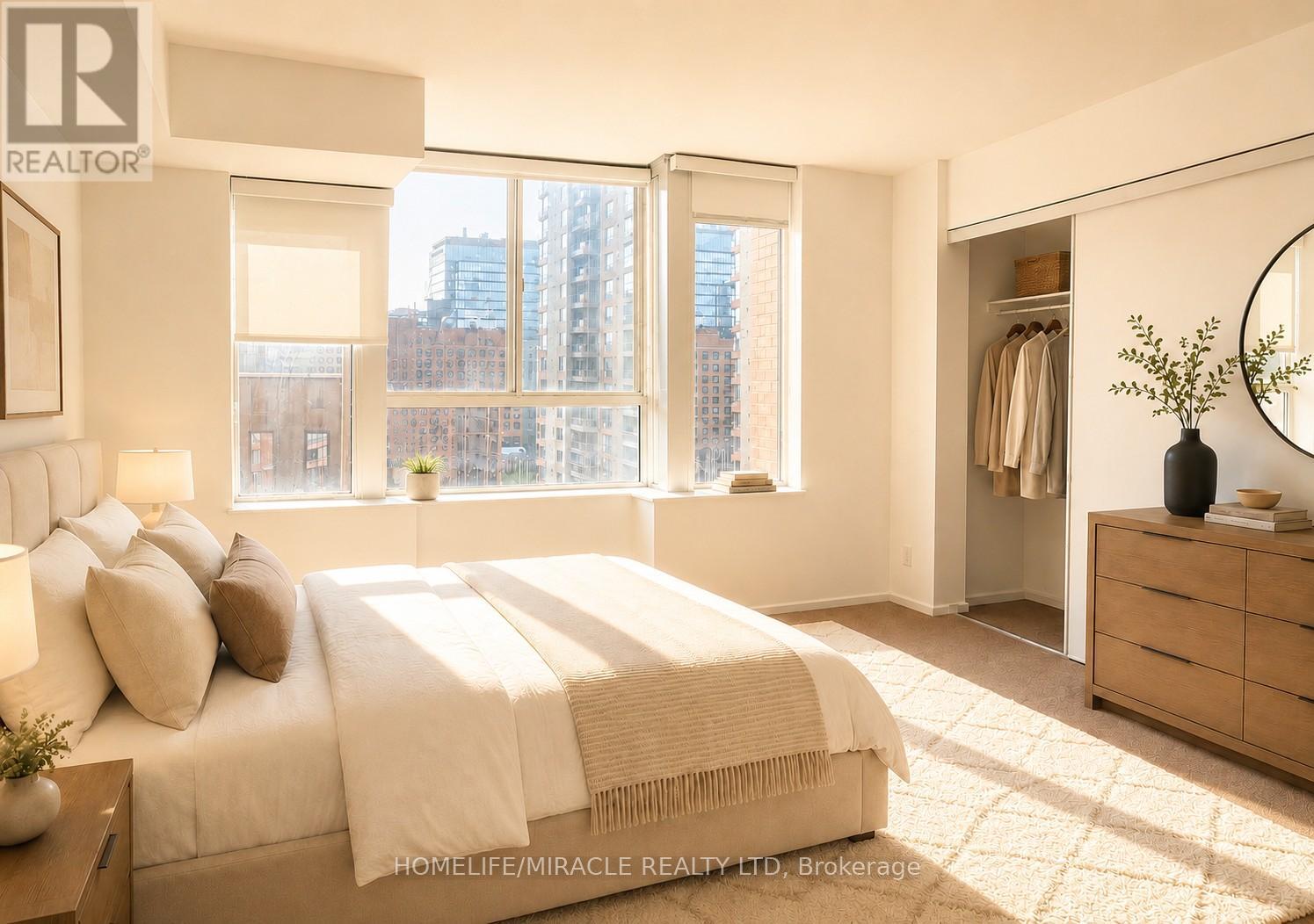 1907 - 717 Bay Street, Toronto, Ontario  M5G 2J9 - Photo 12 - C13438000