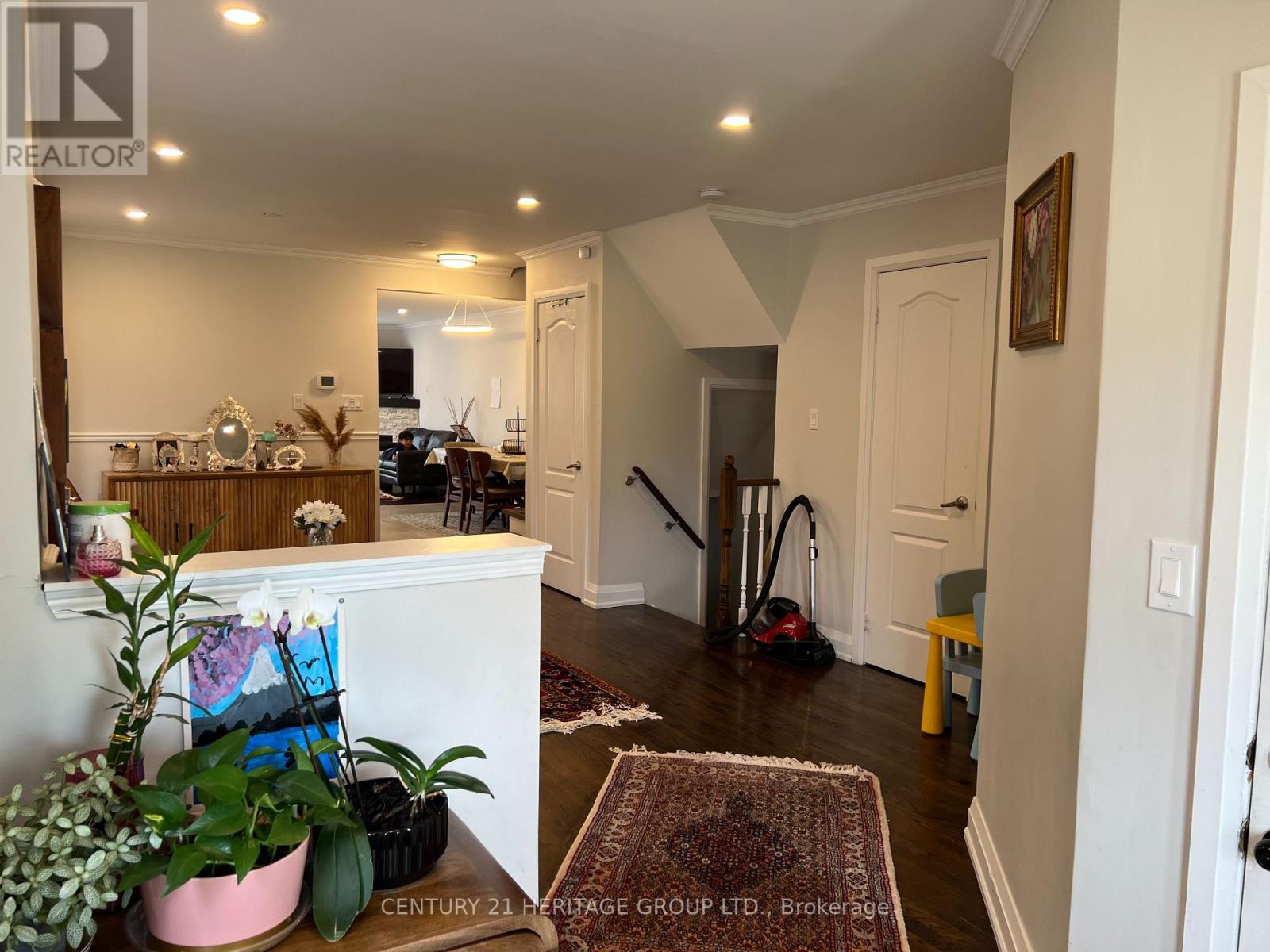35 Brightsview Drive, Richmond Hill, Ontario  L4E 3Z1 - Photo 3 - N13441938