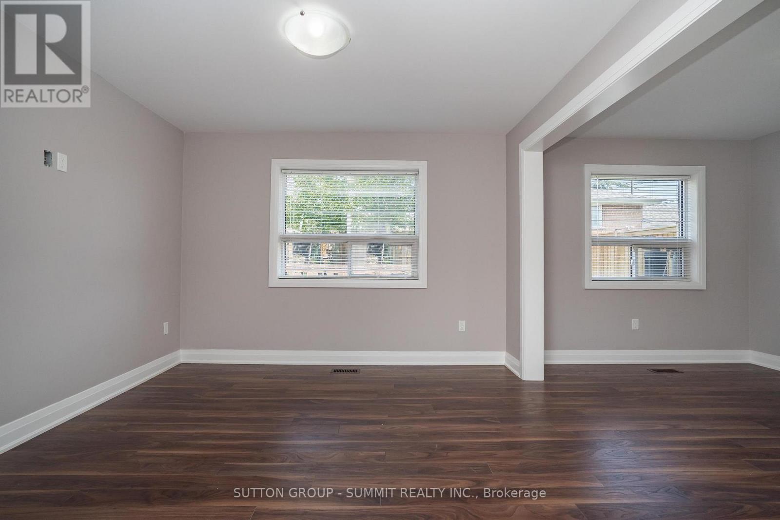 Lower - 208 Giltspur Drive, Toronto, Ontario  M3L 1N5 - Photo 10 - W13441990