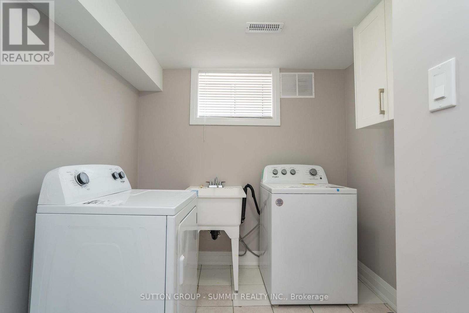 Lower - 208 Giltspur Drive, Toronto, Ontario  M3L 1N5 - Photo 12 - W13441990
