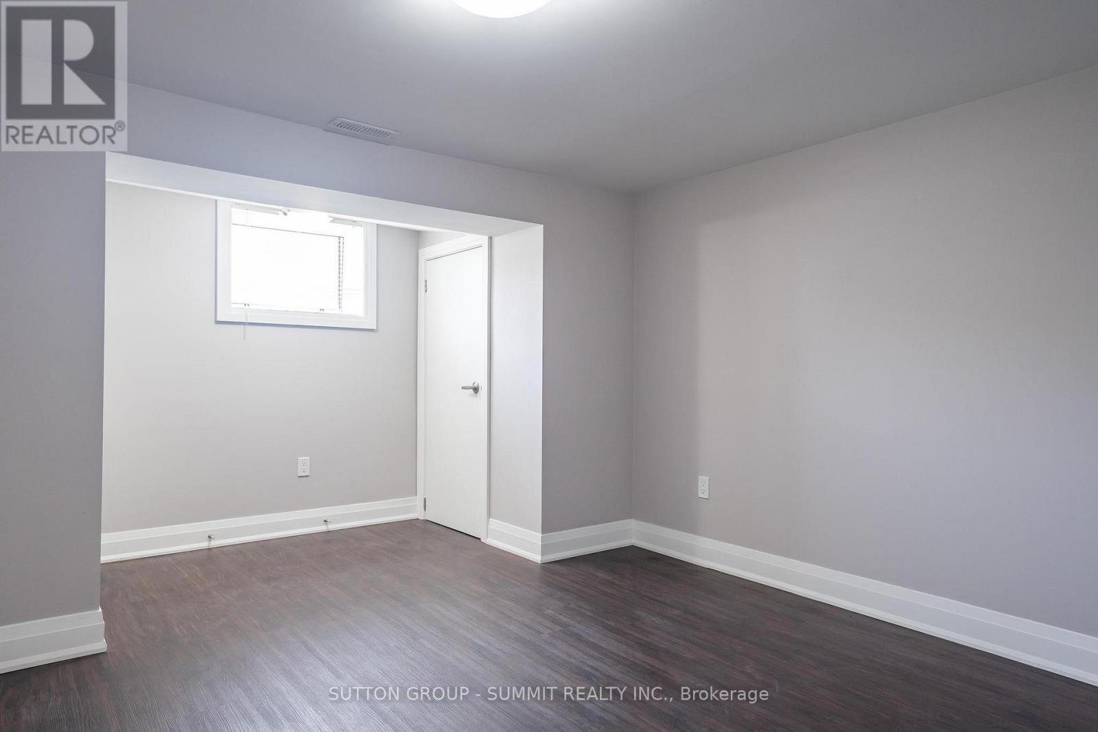 Lower - 208 Giltspur Drive, Toronto, Ontario  M3L 1N5 - Photo 19 - W13441990