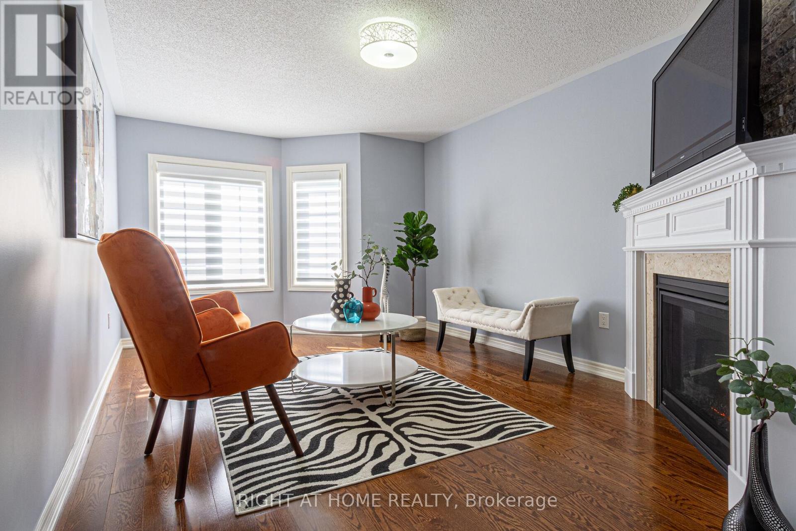 557 Settlers Road W, Oakville, Ontario  L6M 1N7 - Photo 11 - W13442020