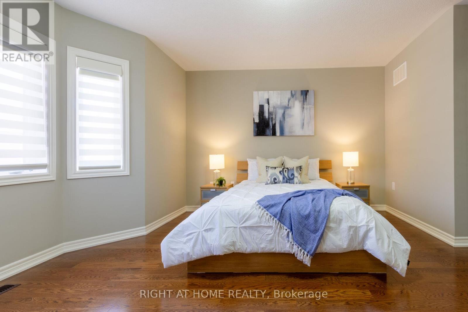 557 Settlers Road W, Oakville, Ontario  L6M 1N7 - Photo 13 - W13442020