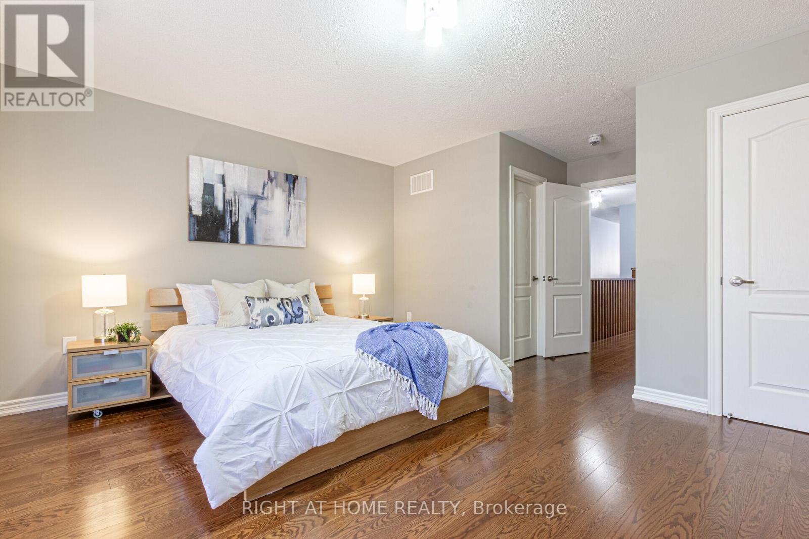 557 Settlers Road W, Oakville, Ontario  L6M 1N7 - Photo 15 - W13442020