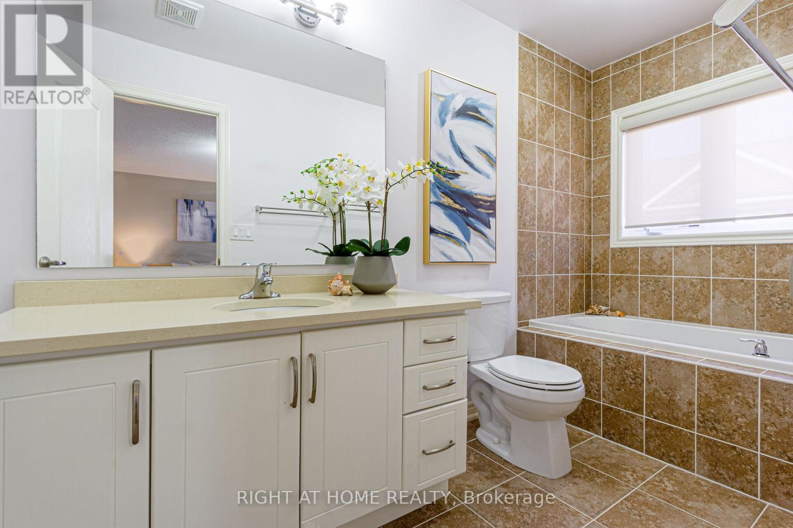557 Settlers Road W, Oakville, Ontario  L6M 1N7 - Photo 16 - W13442020