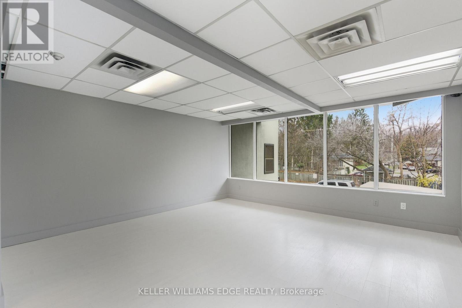 205 - 17 King Street E, Hamilton, Ontario  L9H 1B7 - Photo 4 - X13441952