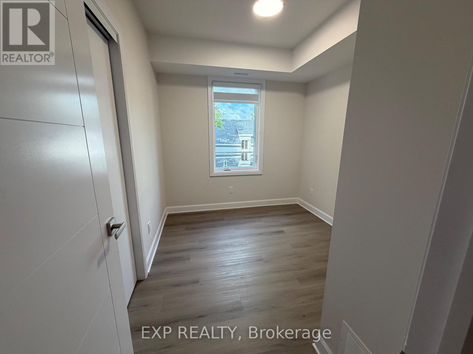 . - 258 Montfort Street, Ottawa, Ontario K1L 5P2 - Photo 10 - X13442028