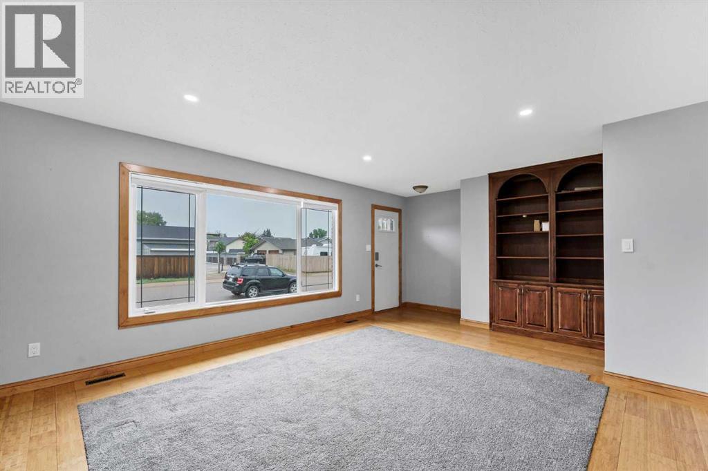 123 Rossland Road SE, Medicine Hat, Alberta  T1B 2N2 - Photo 7 - A2317687