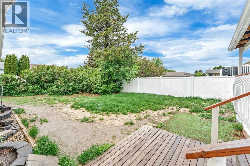 123 Rossland Road SE, Medicine Hat, Alberta  T1B 2N2 - Photo 40 - A2317687