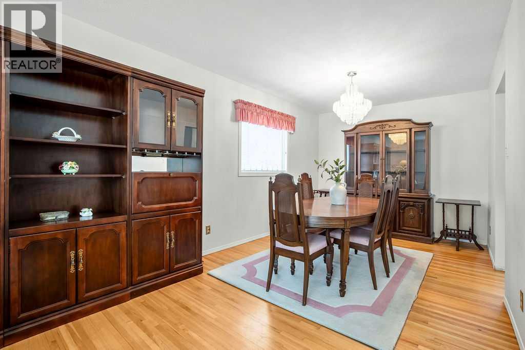 1112 Lake Sylvan Place SE, Calgary, Alberta  T2J 2P6 - Photo 8 - A2320598
