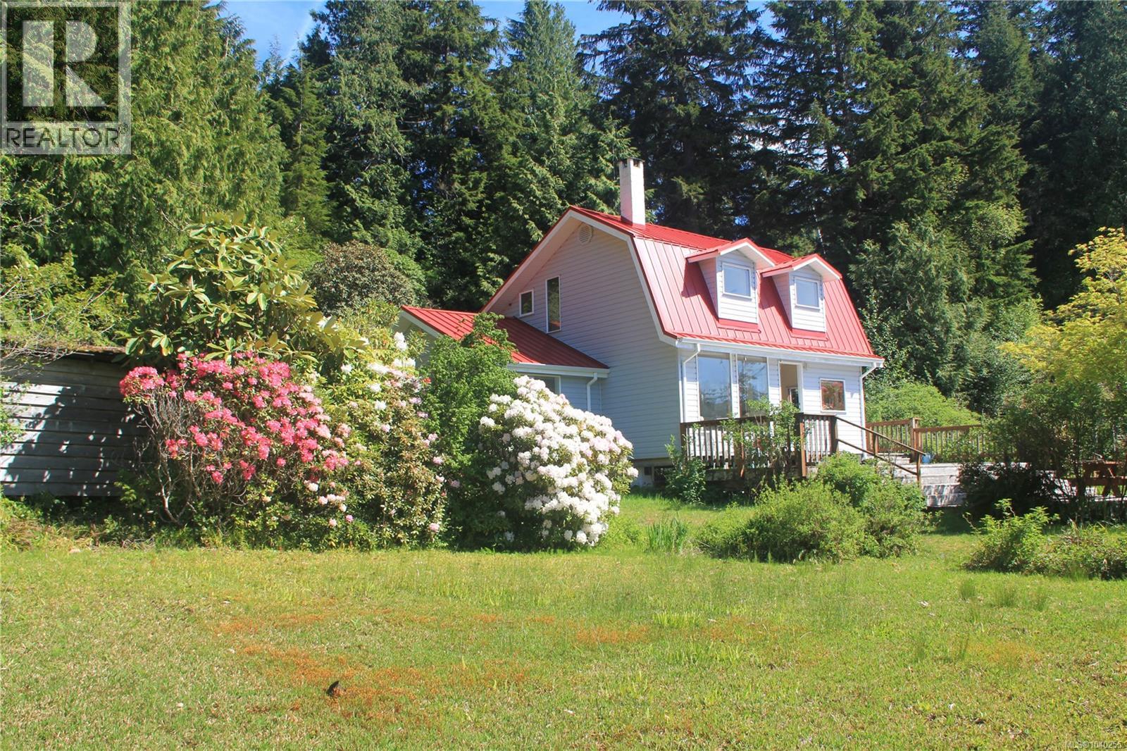 522 Burlo Island, Bamfield, British Columbia  V0R 1B0 - Photo 7 - 1040255