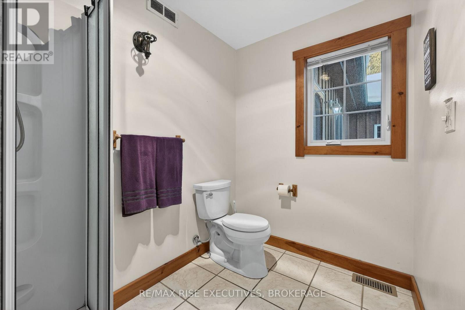 1093b Two Loon Lane, Frontenac, Ontario  K0H 2P0 - Photo 25 - X12964984