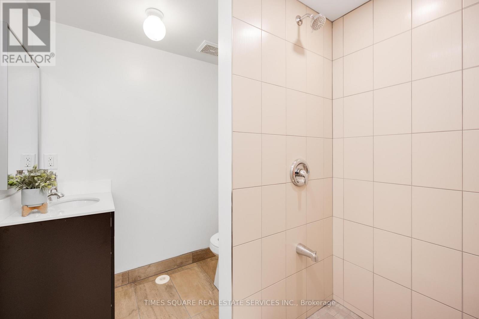 9942 Mccowan Road, Markham, Ontario L6C 0M9 - Photo 5 - N13442072