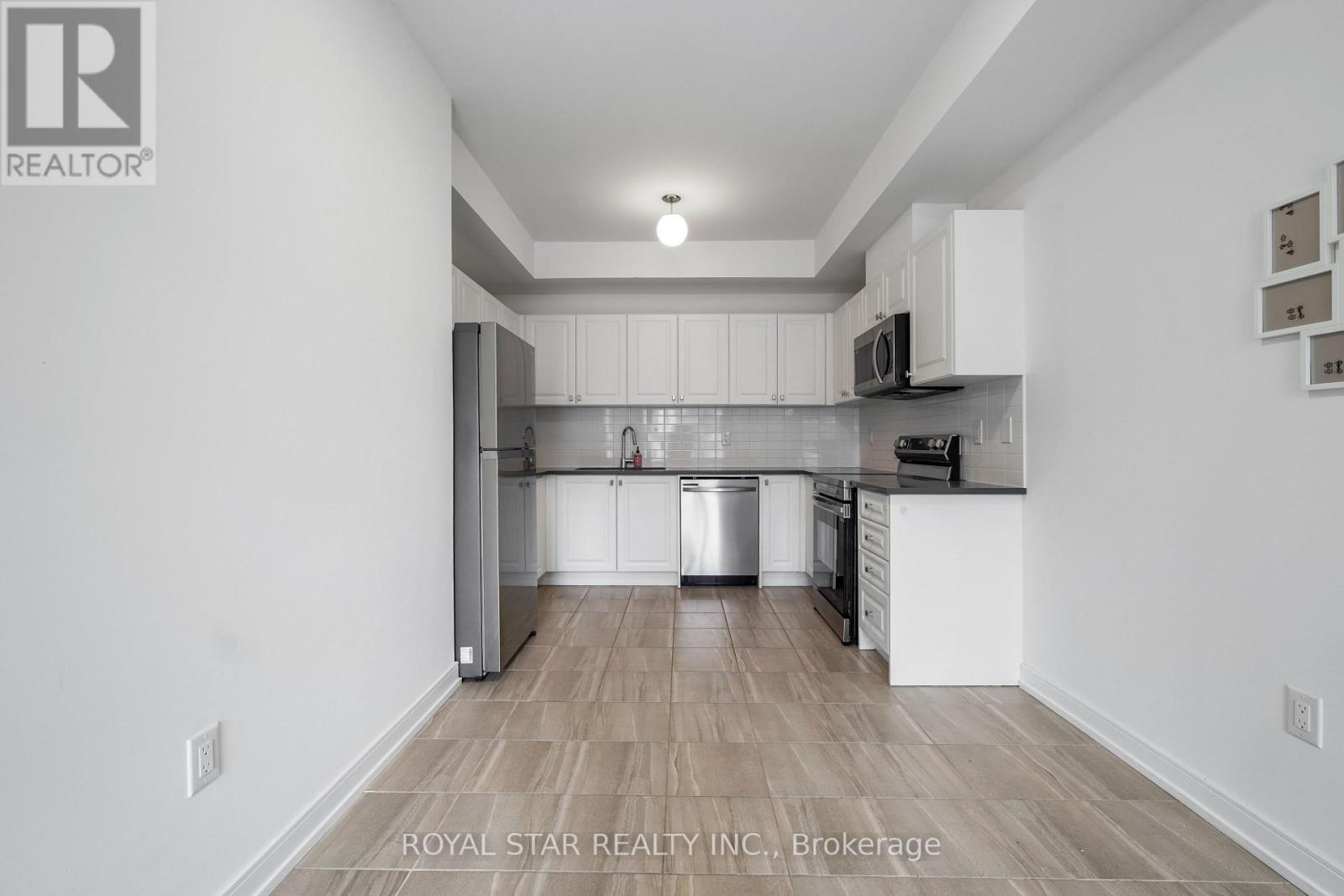 13 Red Maple Lane, Barrie (Innis-Shore), Ontario L9J 0N4 - Photo 12 - S13442068