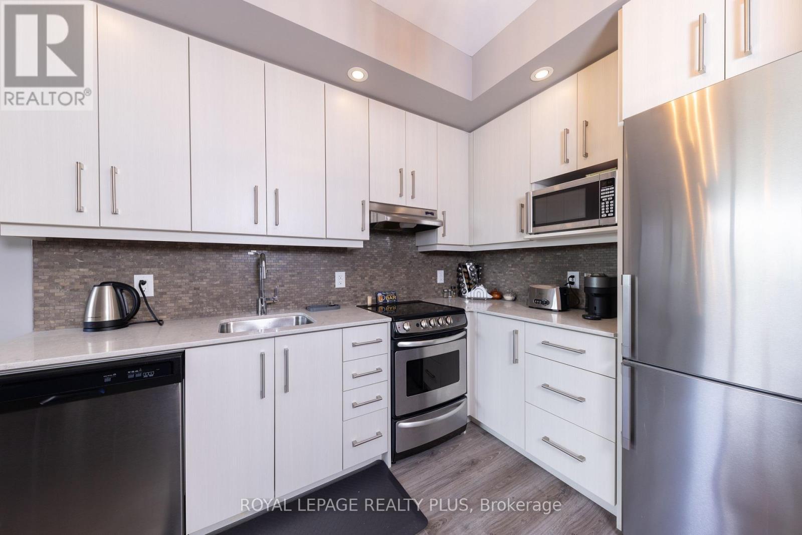 207 - 10 Esplanade Lane, Grimsby, Ontario  L3M 0H1 - Photo 17 - X13442054