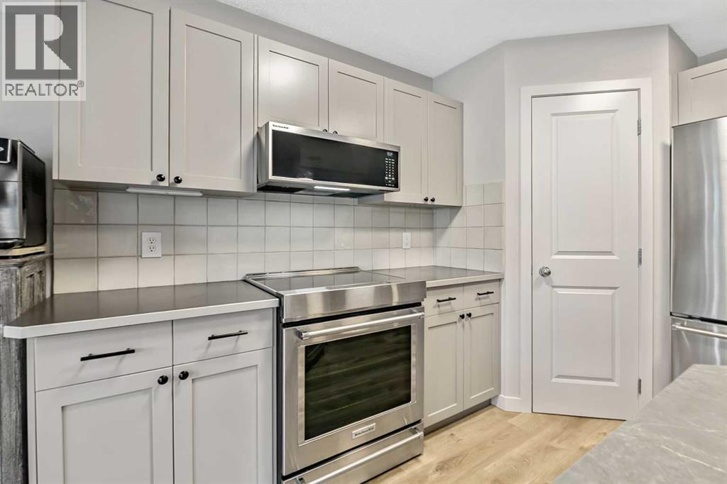 87 Elgin Drive, Calgary, Alberta  T2Z 4H1 - Photo 8 - A2318620