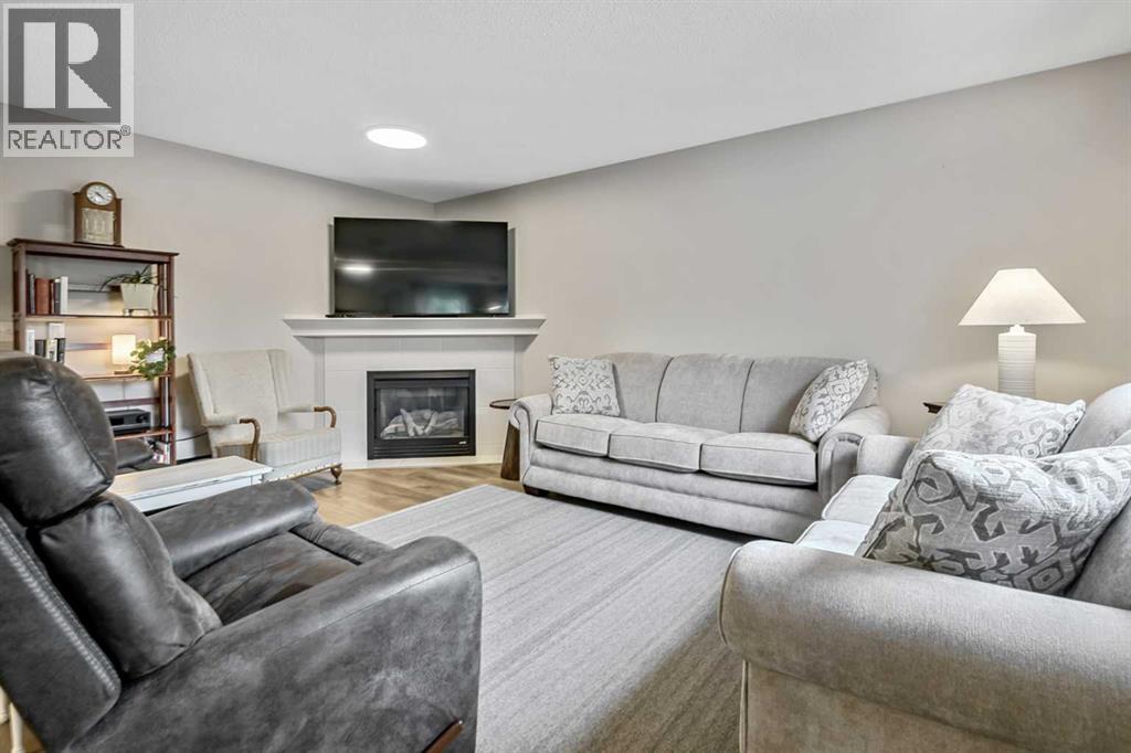87 Elgin Drive, Calgary, Alberta  T2Z 4H1 - Photo 12 - A2318620