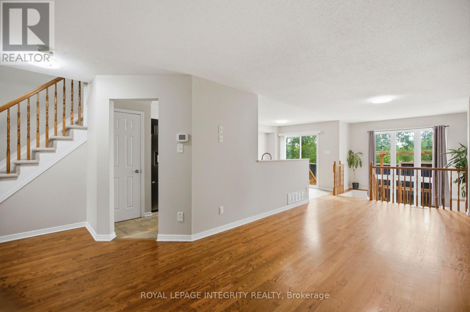 354 Rolling Meadow Crescent, Ottawa, Ontario  K1W 0A7 - Photo 6 - X13442128