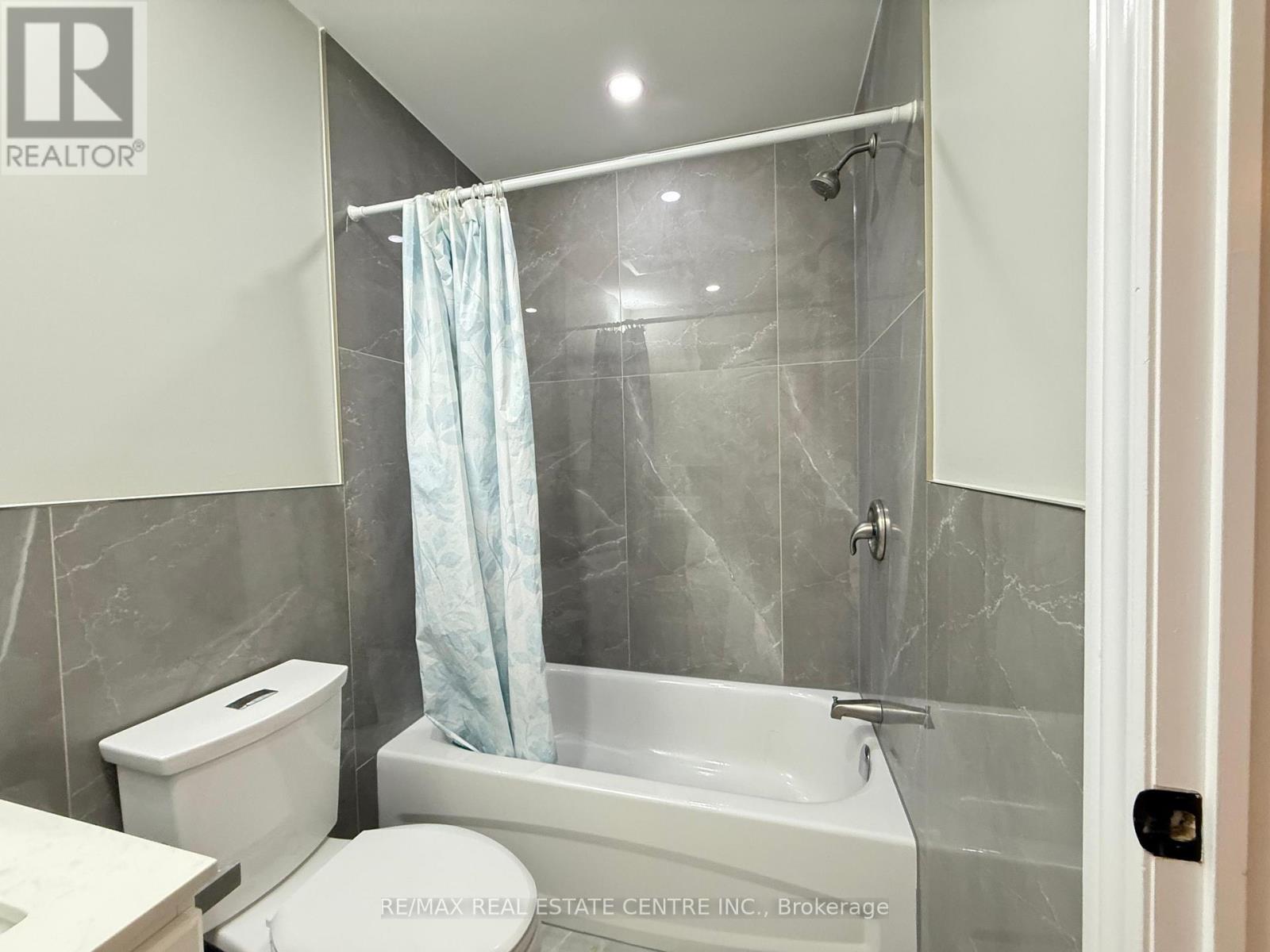 9 Sand Wedge Lane, Brampton, Ontario  L6X 0H1 - Photo 11 - W13252968