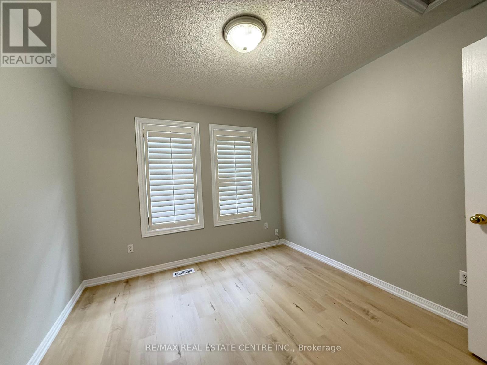 9 Sand Wedge Lane, Brampton, Ontario  L6X 0H1 - Photo 13 - W13252968