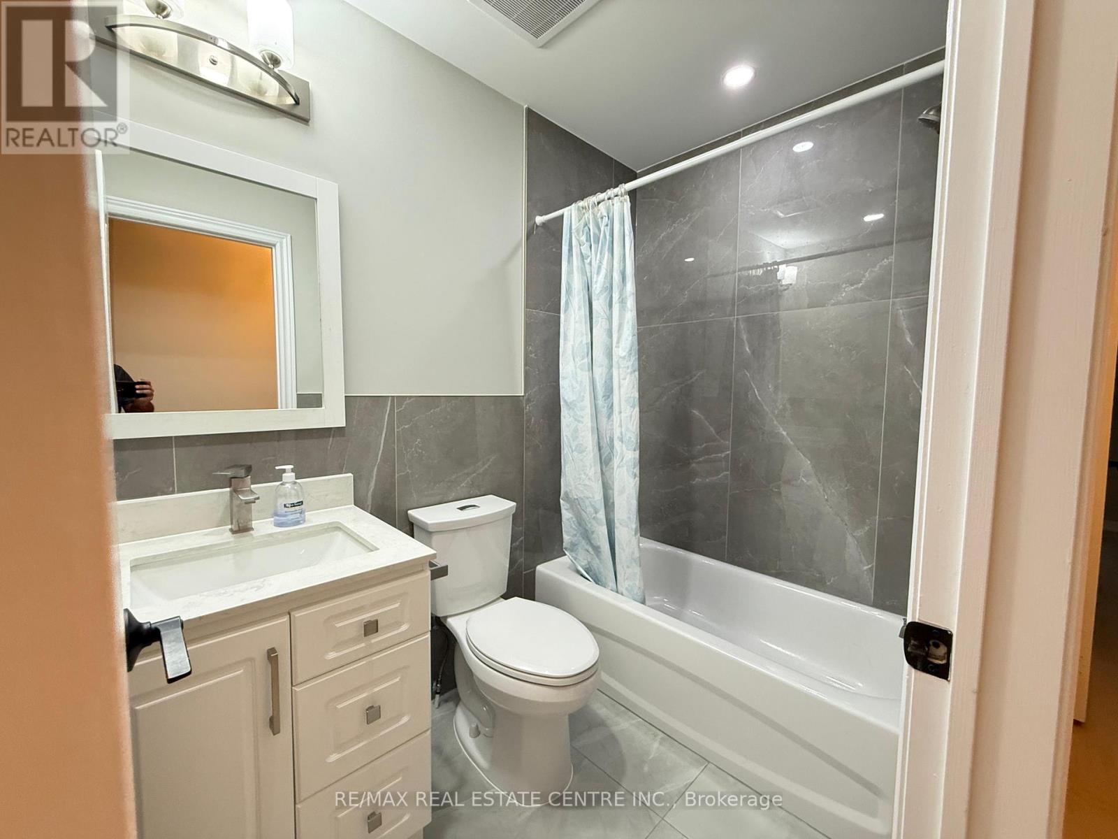 9 Sand Wedge Lane, Brampton, Ontario  L6X 0H1 - Photo 12 - W13252968