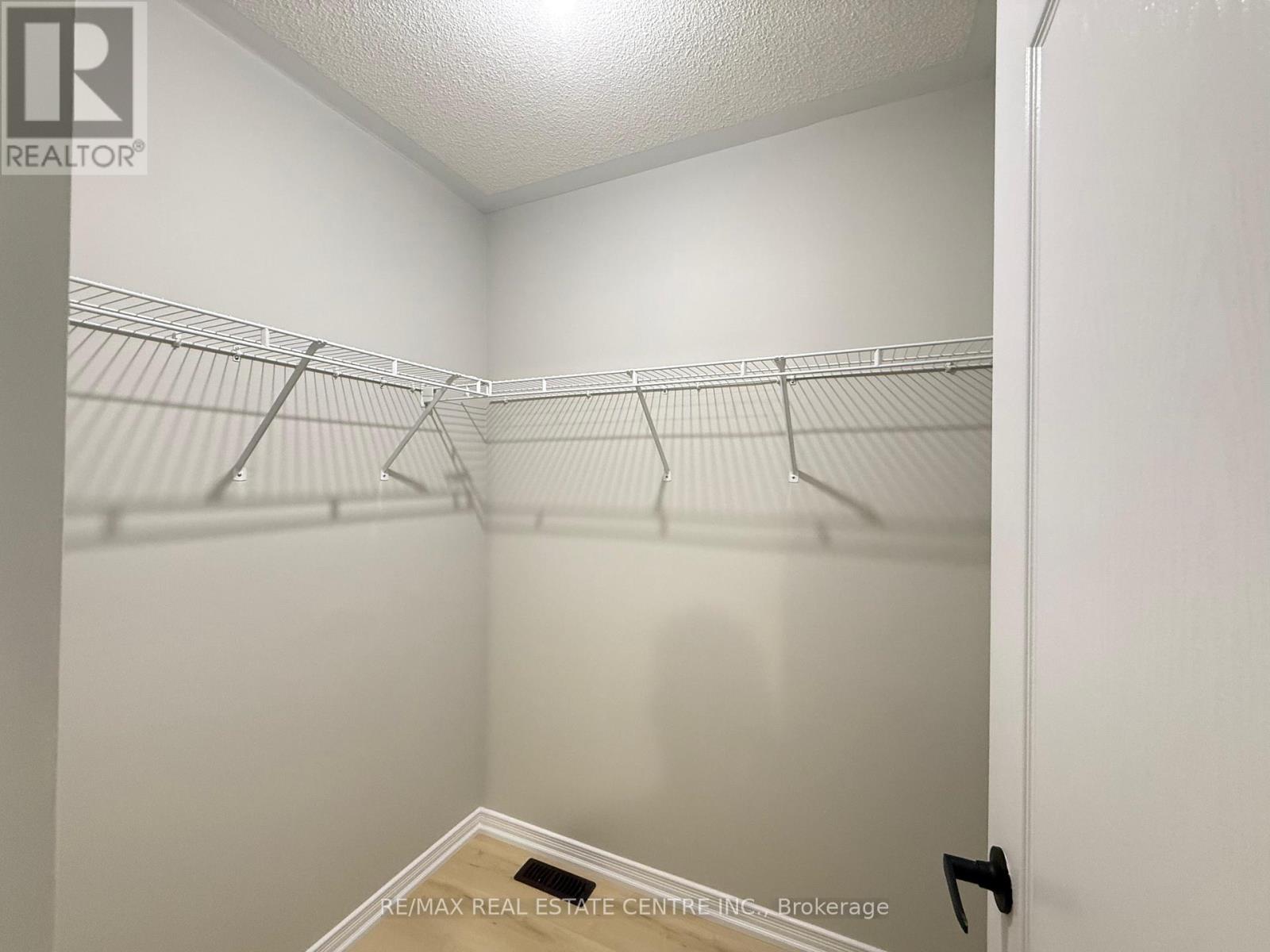 9 Sand Wedge Lane, Brampton, Ontario  L6X 0H1 - Photo 18 - W13252968