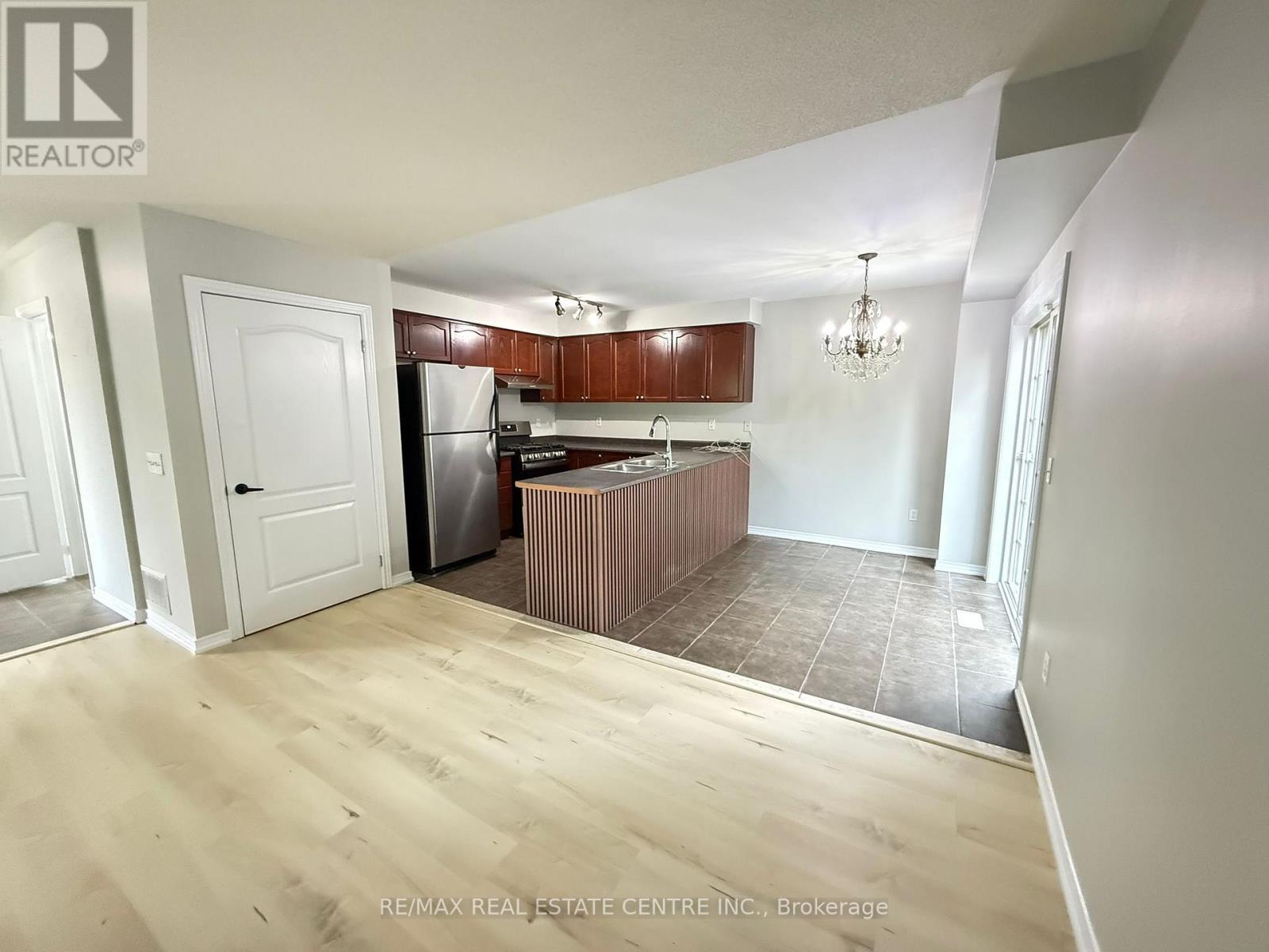 9 Sand Wedge Lane, Brampton, Ontario  L6X 0H1 - Photo 6 - W13252968