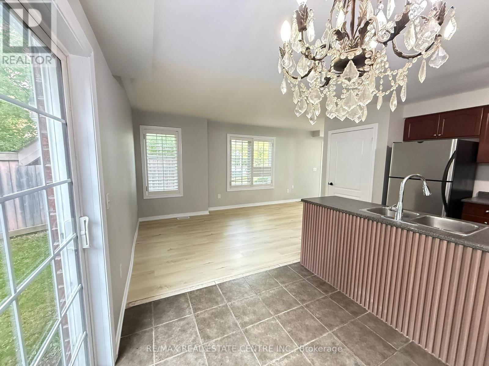 9 Sand Wedge Lane, Brampton, Ontario  L6X 0H1 - Photo 8 - W13252968
