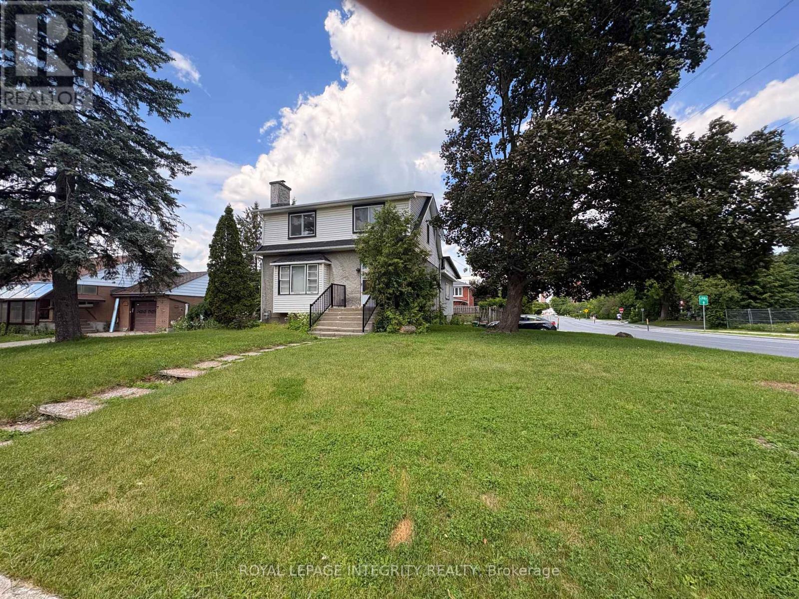 1085 RICHARD AVENUE, Ottawa, Ontario