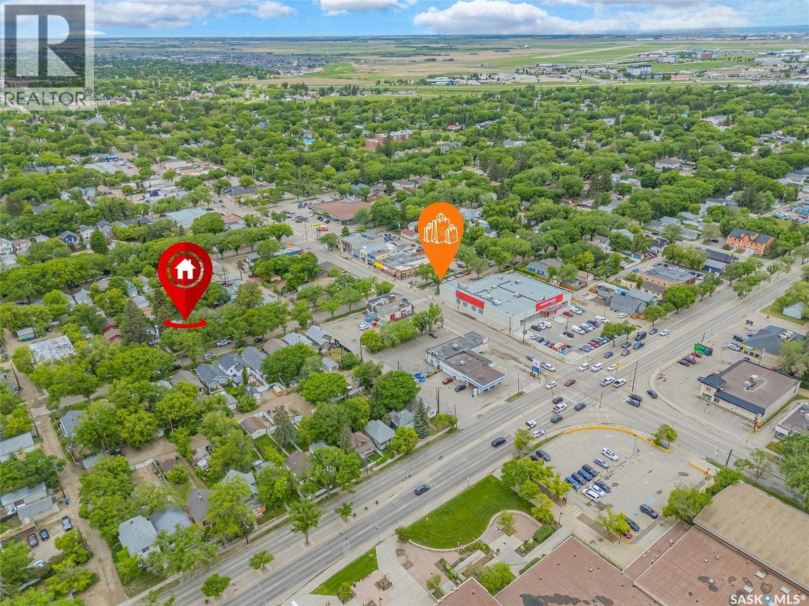 1121 B Avenue N, Saskatoon, Saskatchewan S7L 1G2 - Photo 3 - SK038998