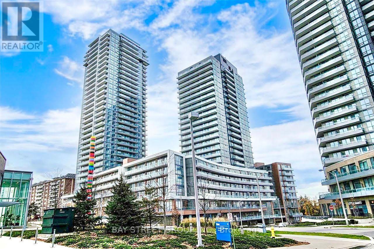 607 - 38 FOREST MANOR ROAD, Toronto, Ontario