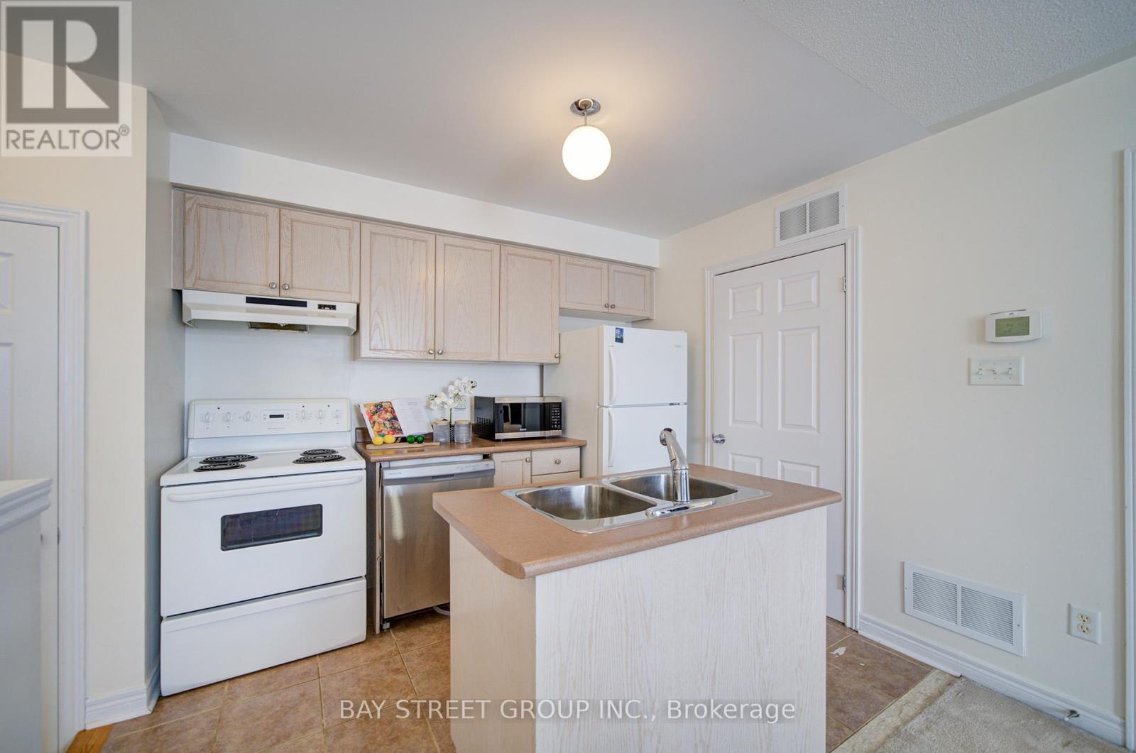 29 Cardrew Street, Markham, Ontario  L6B 1G6 - Photo 39 - N13424904