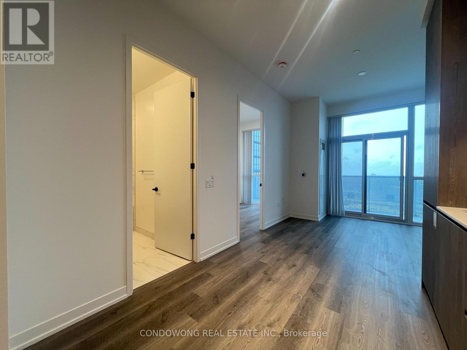 3708 - 8 Interchange Way, Vaughan, Ontario  L4K 0R2 - Photo 7 - N13442076