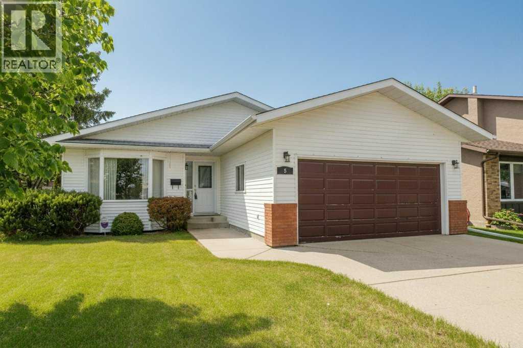 5 Roland Street, Red Deer, Alberta  T4P 3G8 - Photo 2 - A2319367