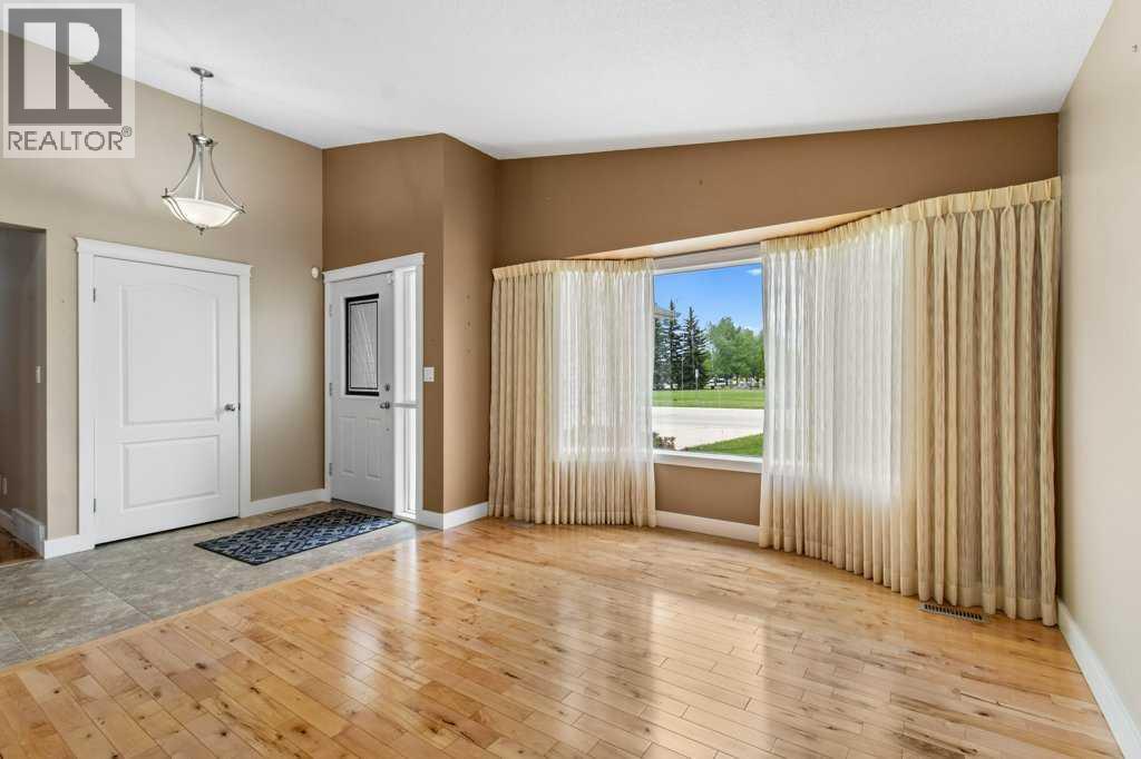 5 Roland Street, Red Deer, Alberta  T4P 3G8 - Photo 6 - A2319367