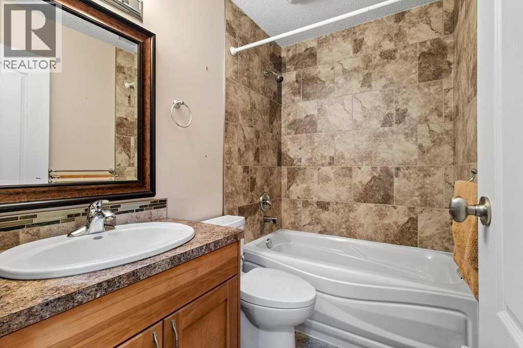 5 Roland Street, Red Deer, Alberta  T4P 3G8 - Photo 12 - A2319367