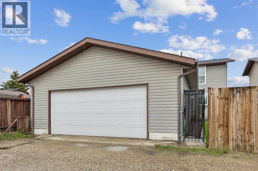 2129 Summerfield Boulevard SE, Airdrie, Alberta  T4B 1X2 - Photo 43 - A2319253