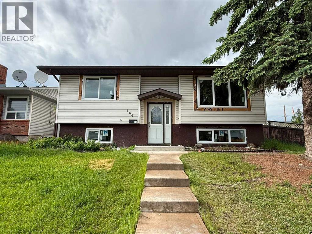 164 Manora Crescent NE, Calgary, Alberta